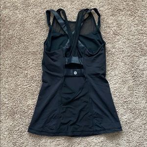 Lululemon top size 2